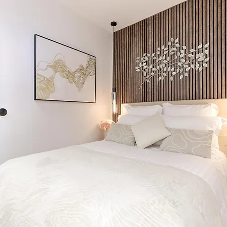 Stylish 2 Bedroom Near Montmartre Sacré Cœur Appartamento Parigi