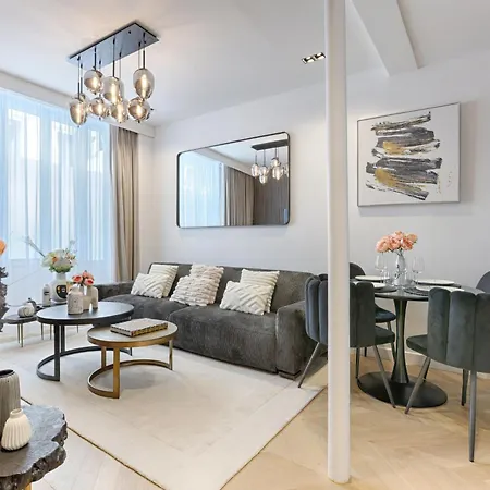 Stylish 2 Bedroom Near Montmartre Sacré Cœur *