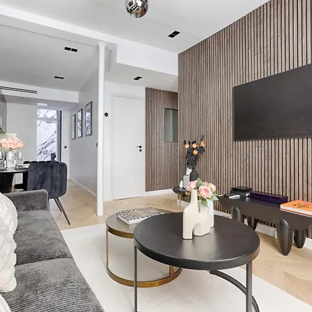 Stylish 2 Bedroom Near Montmartre Sacré Cœur Parigi