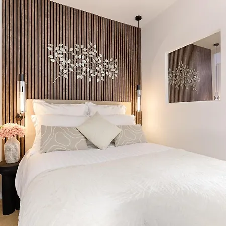 Stylish 2 Bedroom Near Montmartre Sacré Cœur *